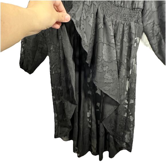 Torrid 2X Chiffon Floral Clip Dot High-Low Top Deep Black Boho Flowy Plus Size - Picture 3 of 6